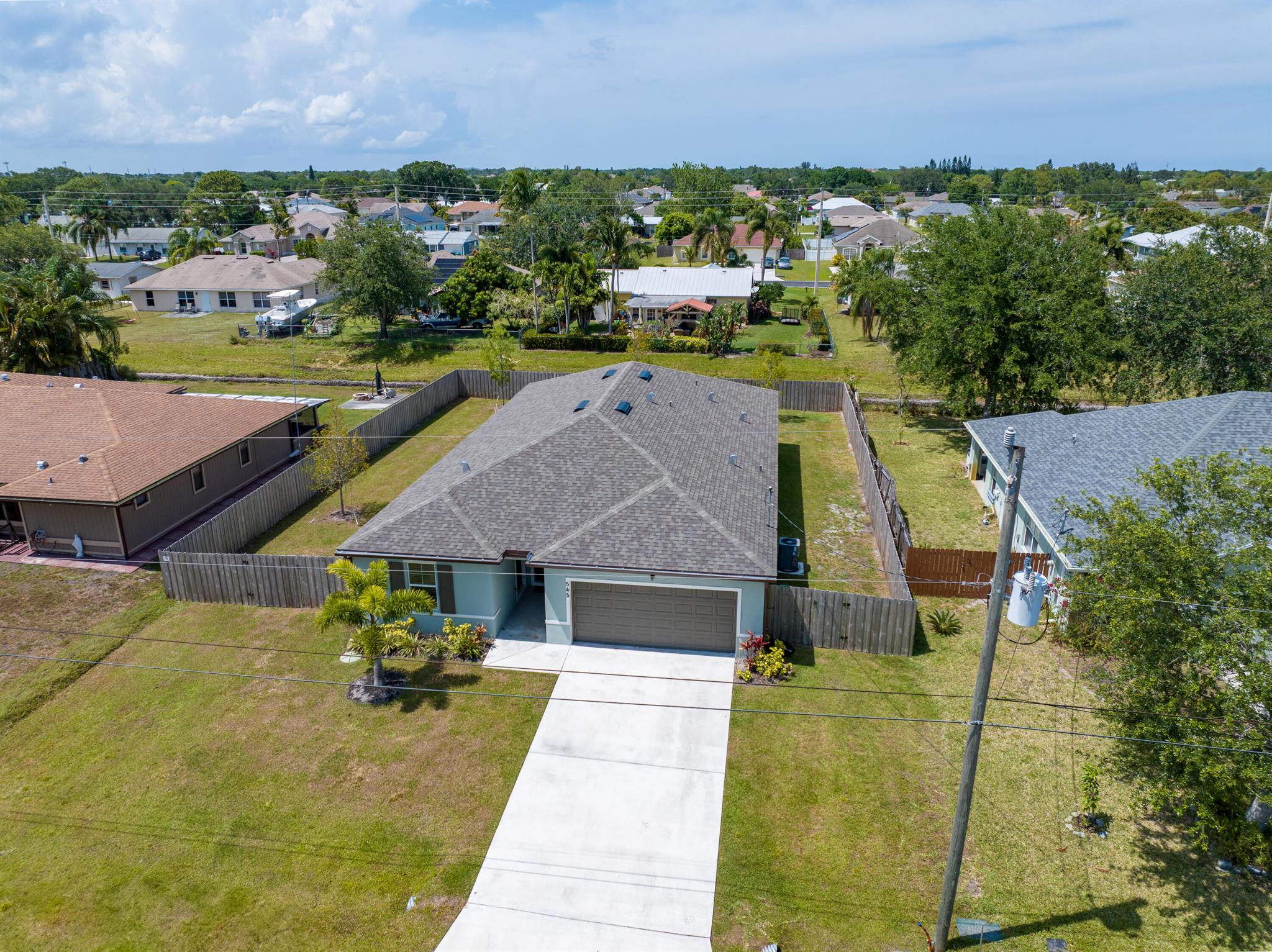 545 SW Duval Avenue