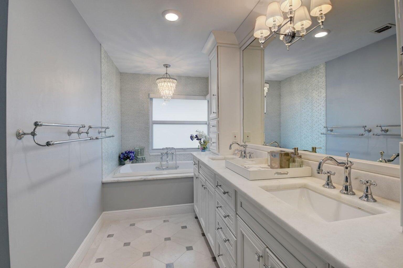 2621 NW 39th Street