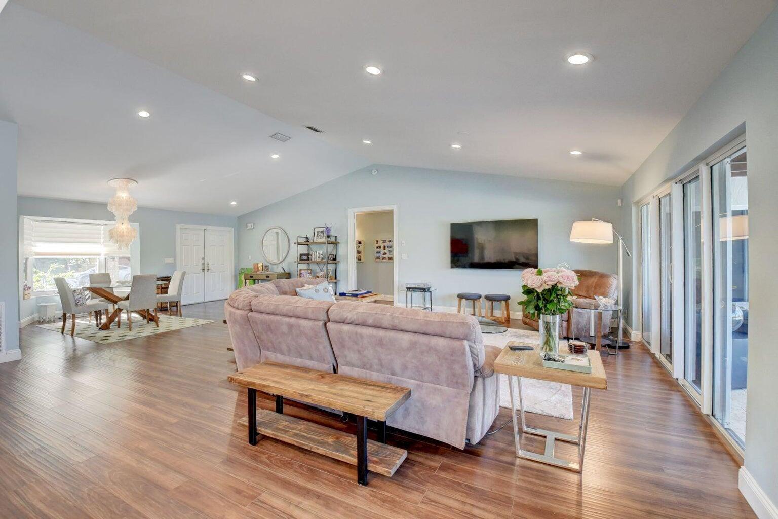 2621 NW 39th Street