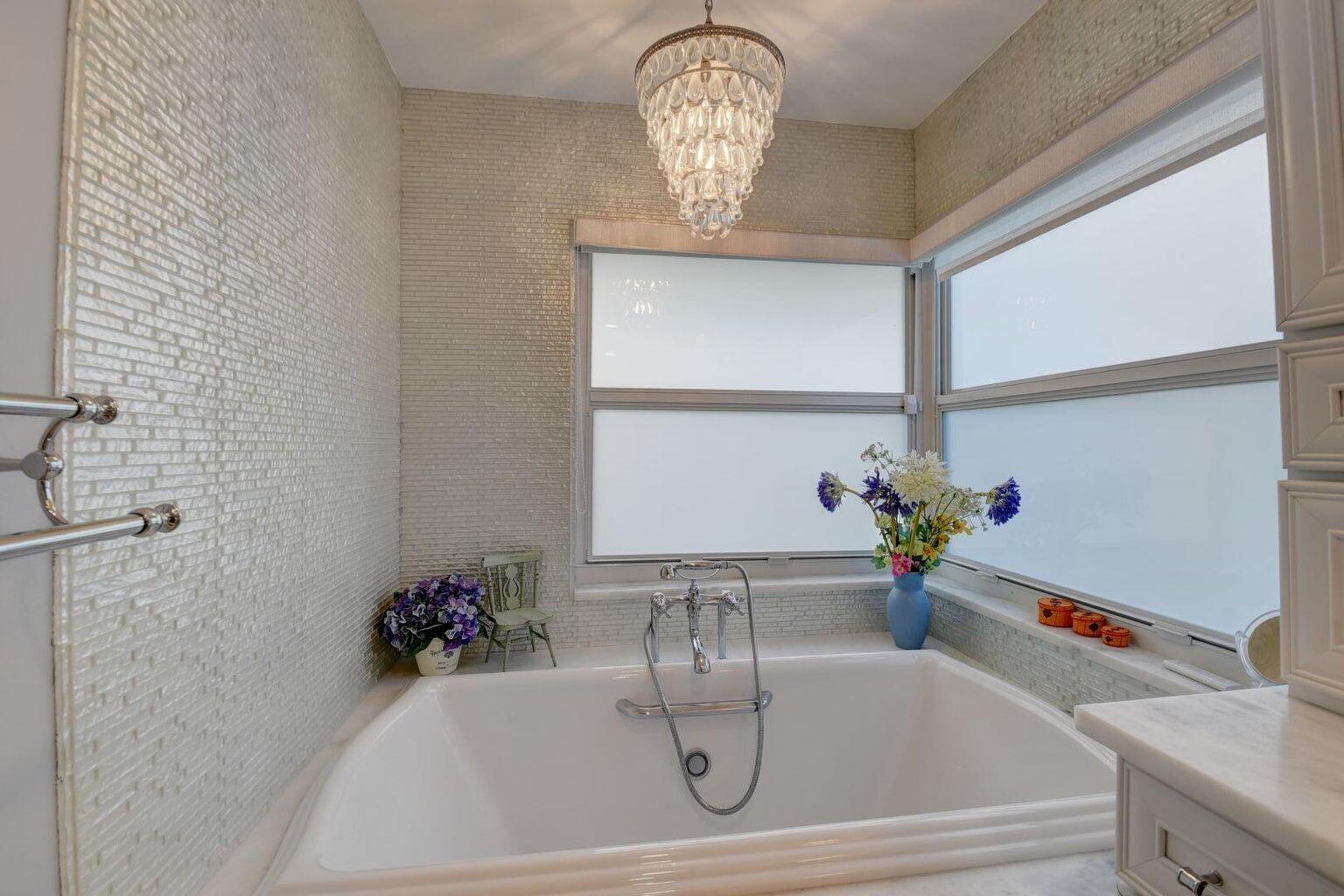 2621 NW 39th Street