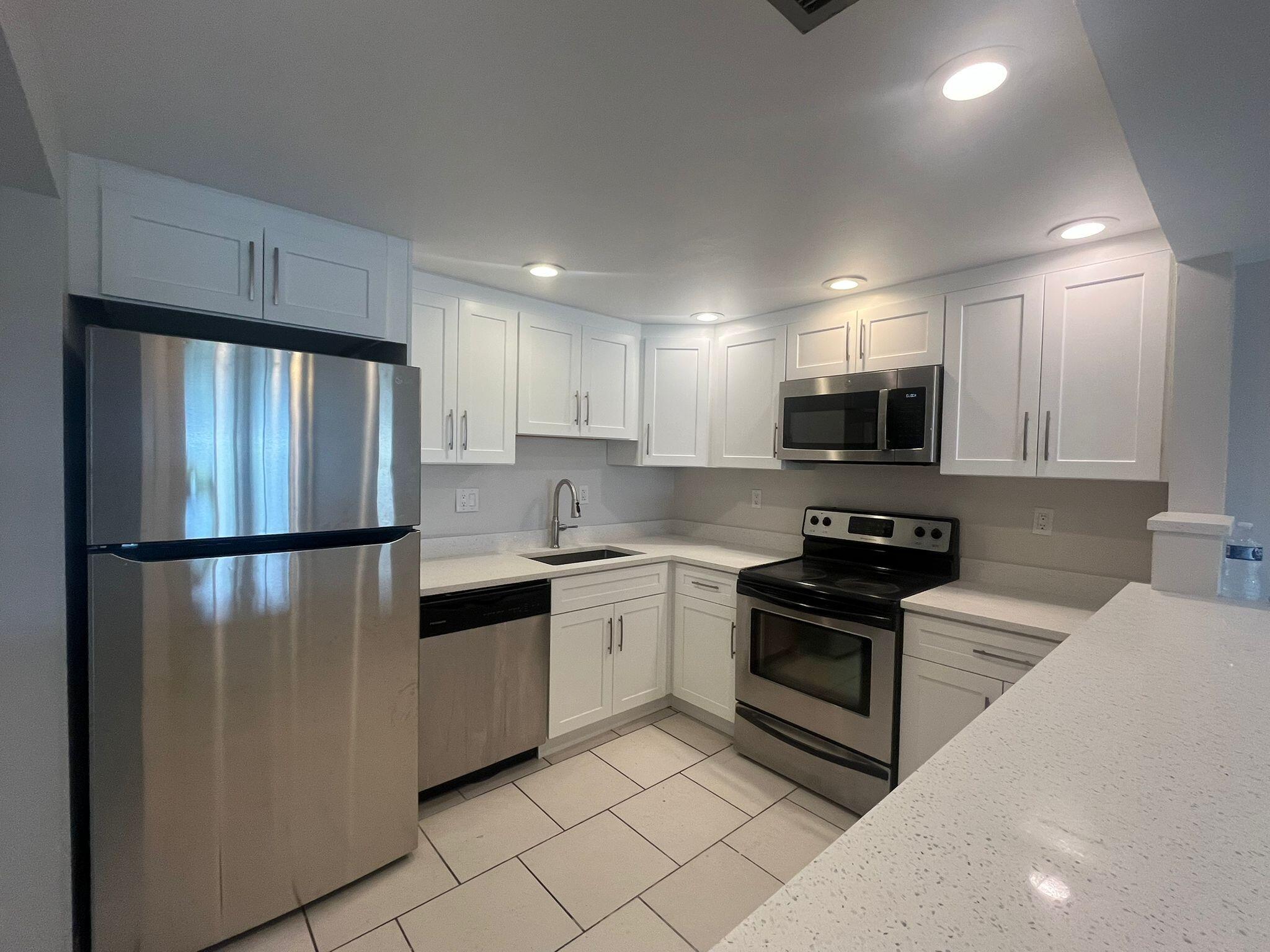 9370 SW 8th Street 414