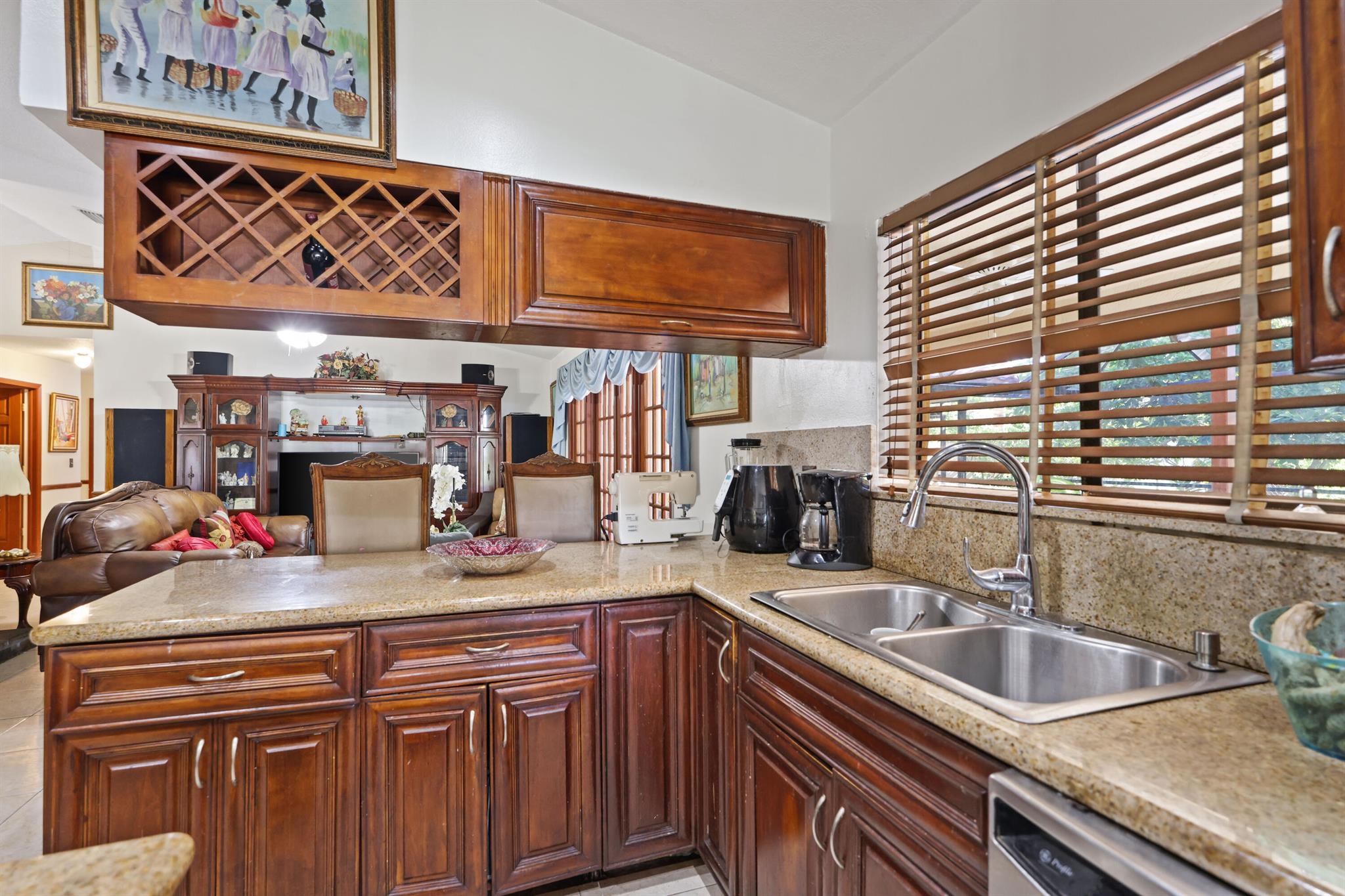 5172 NW 84th Road