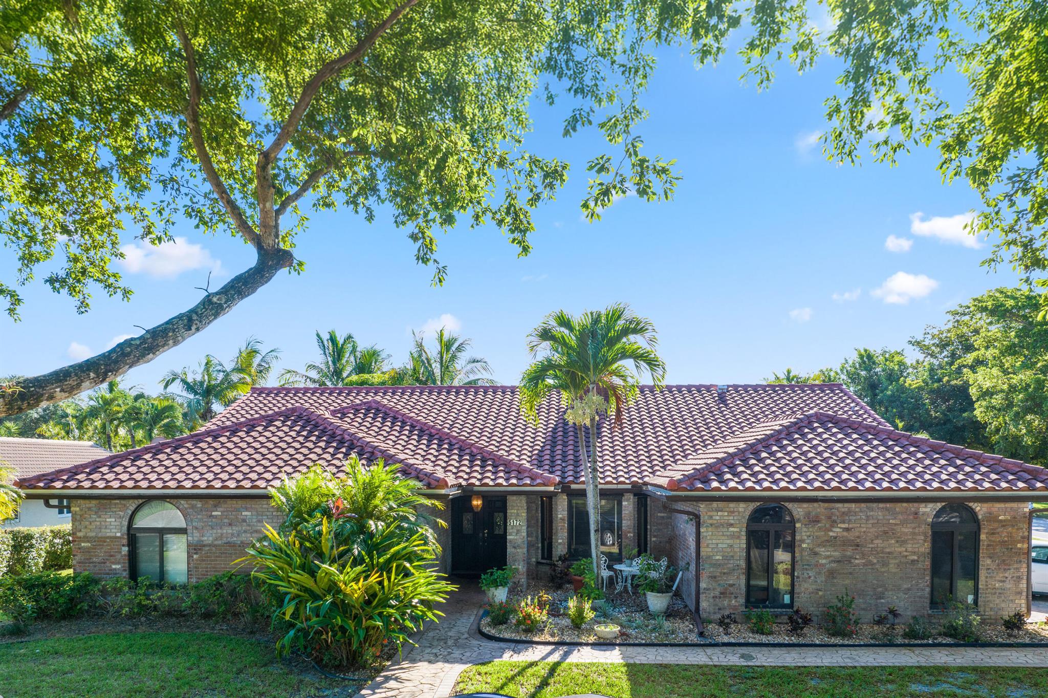 5172 NW 84th Road