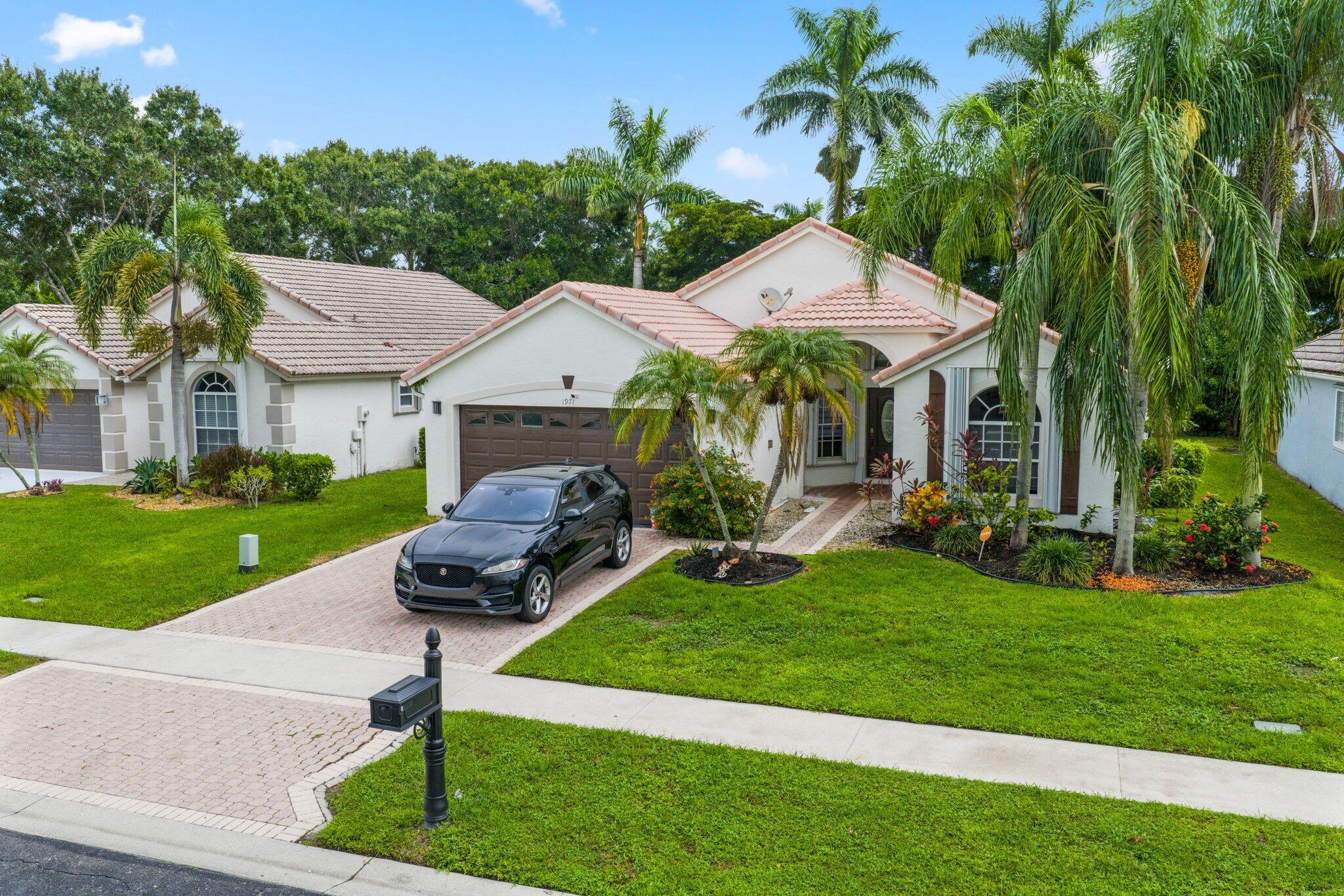 1971 Oak Berry Circle
