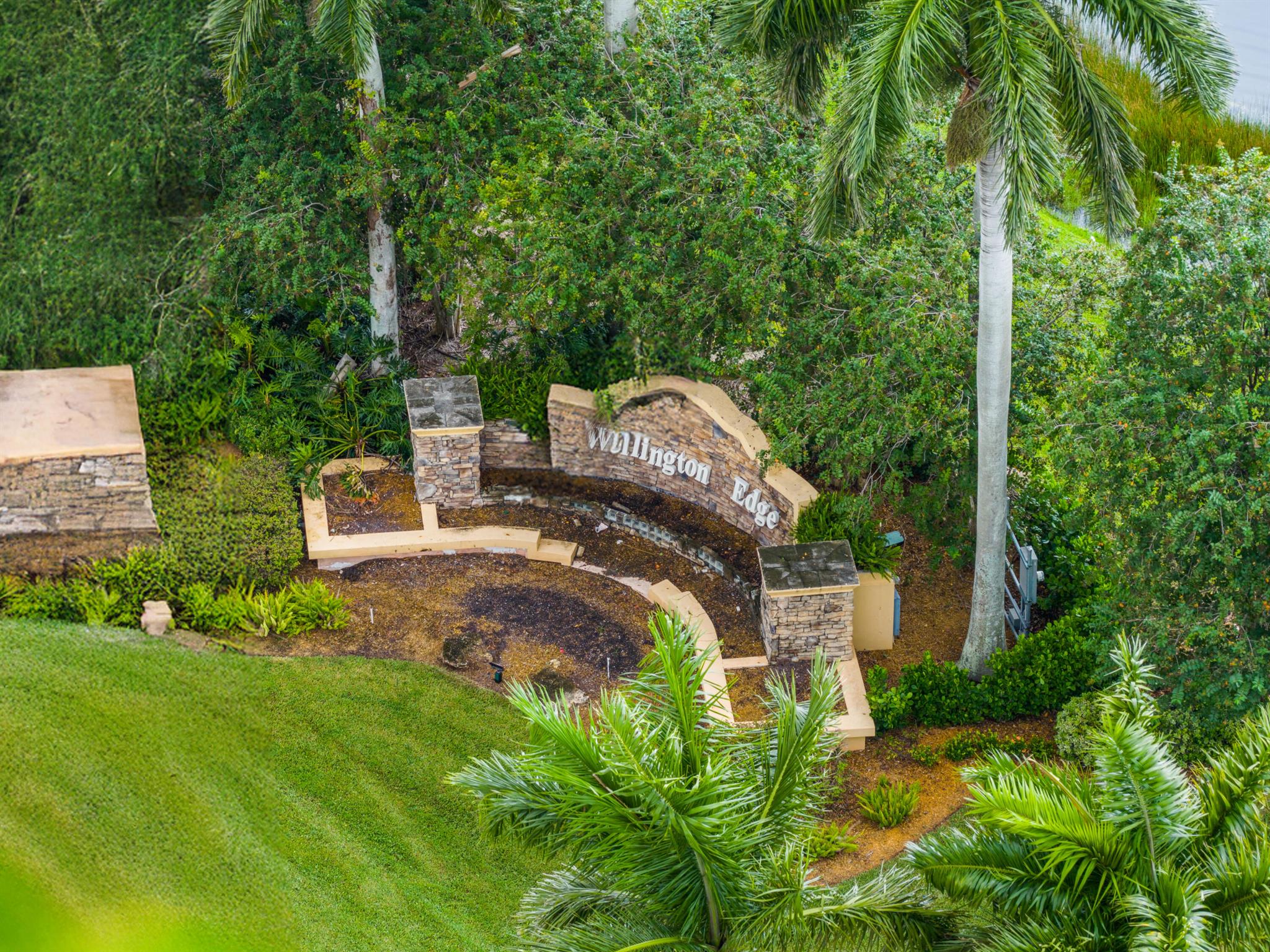 1971 Oak Berry Circle