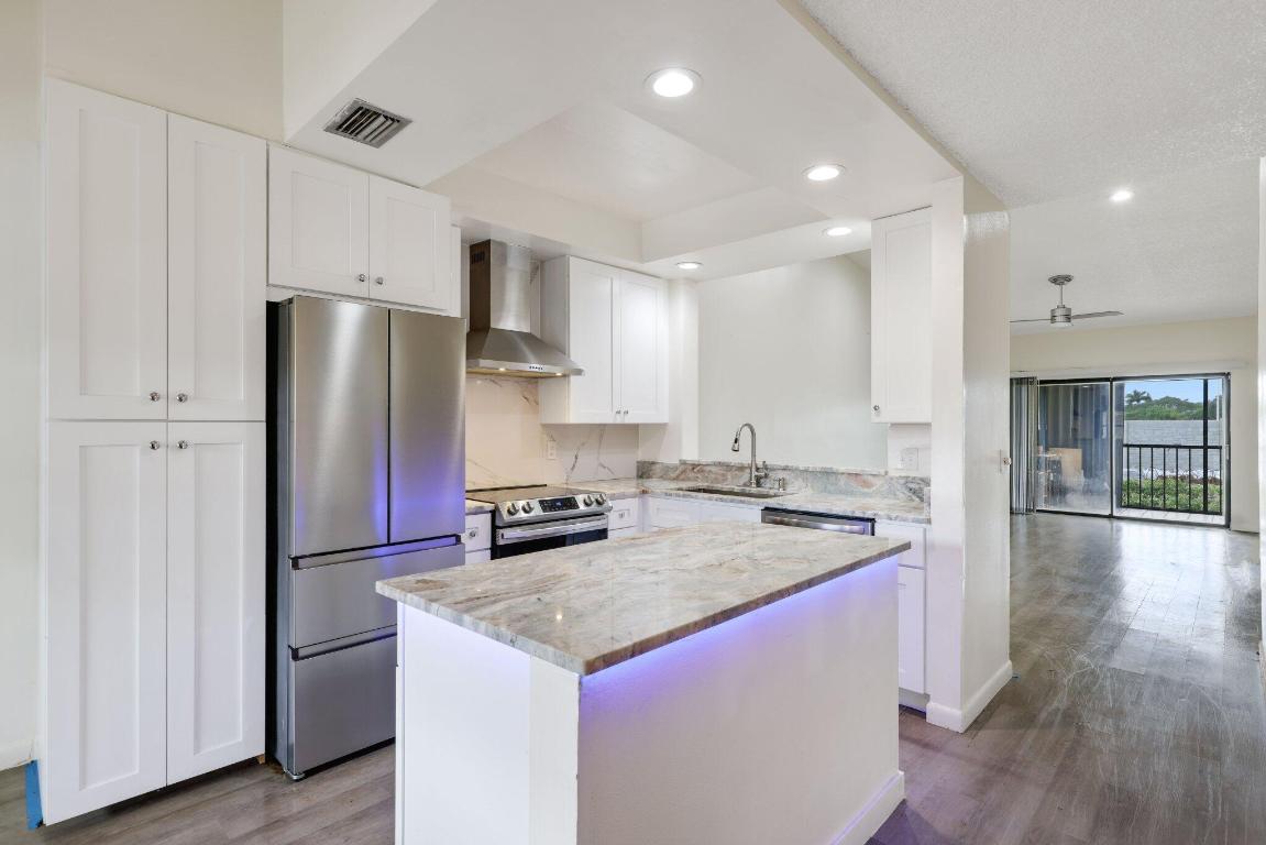 7891 Willow Spring Drive 1022