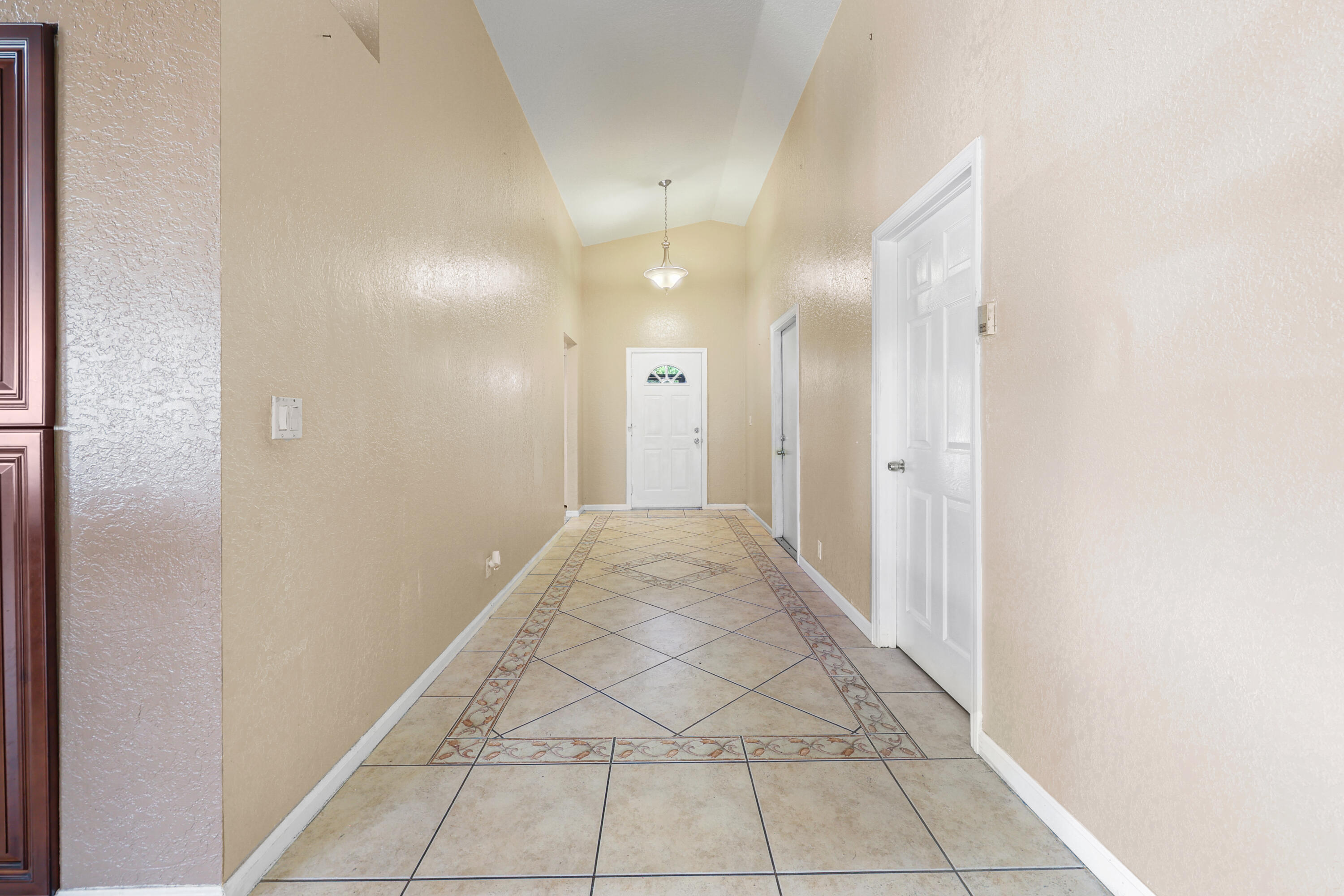 1516 Patrick Way