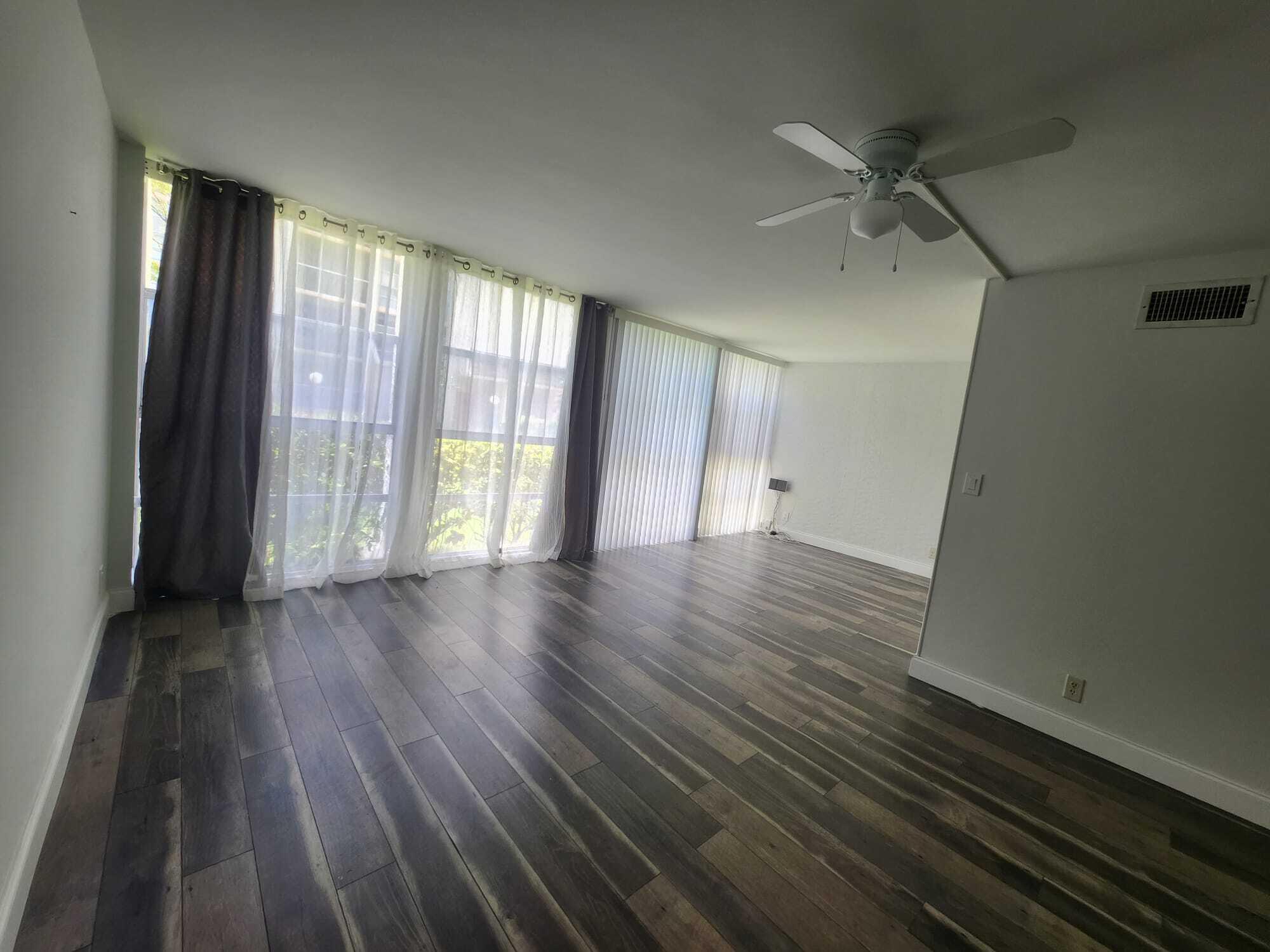 851 Three Islands Blvd Boulevard 102