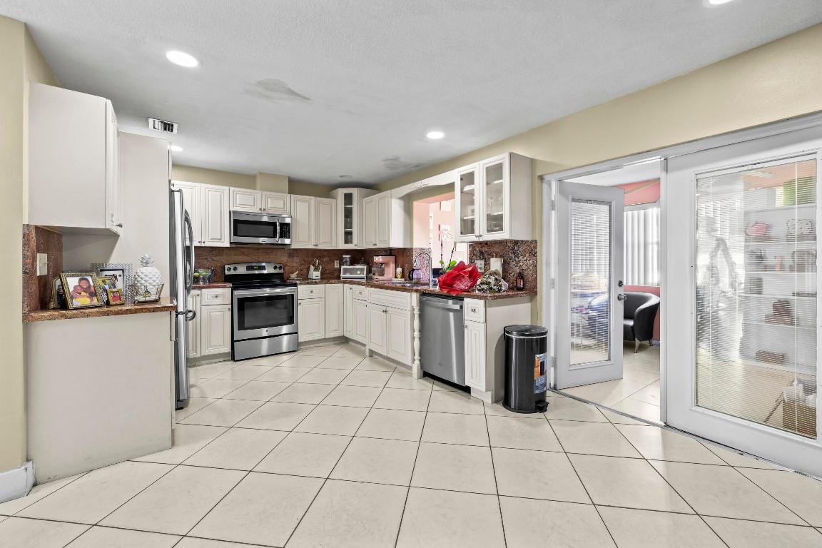 237 SW 5th Avenue, Boynton Beach