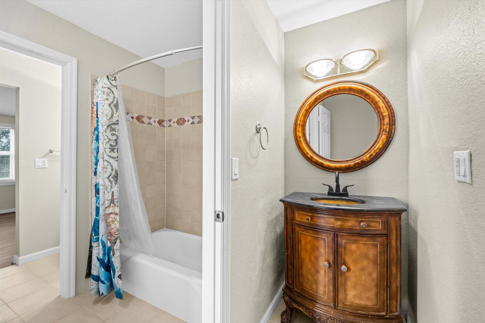 914 Shorewinds Drive C