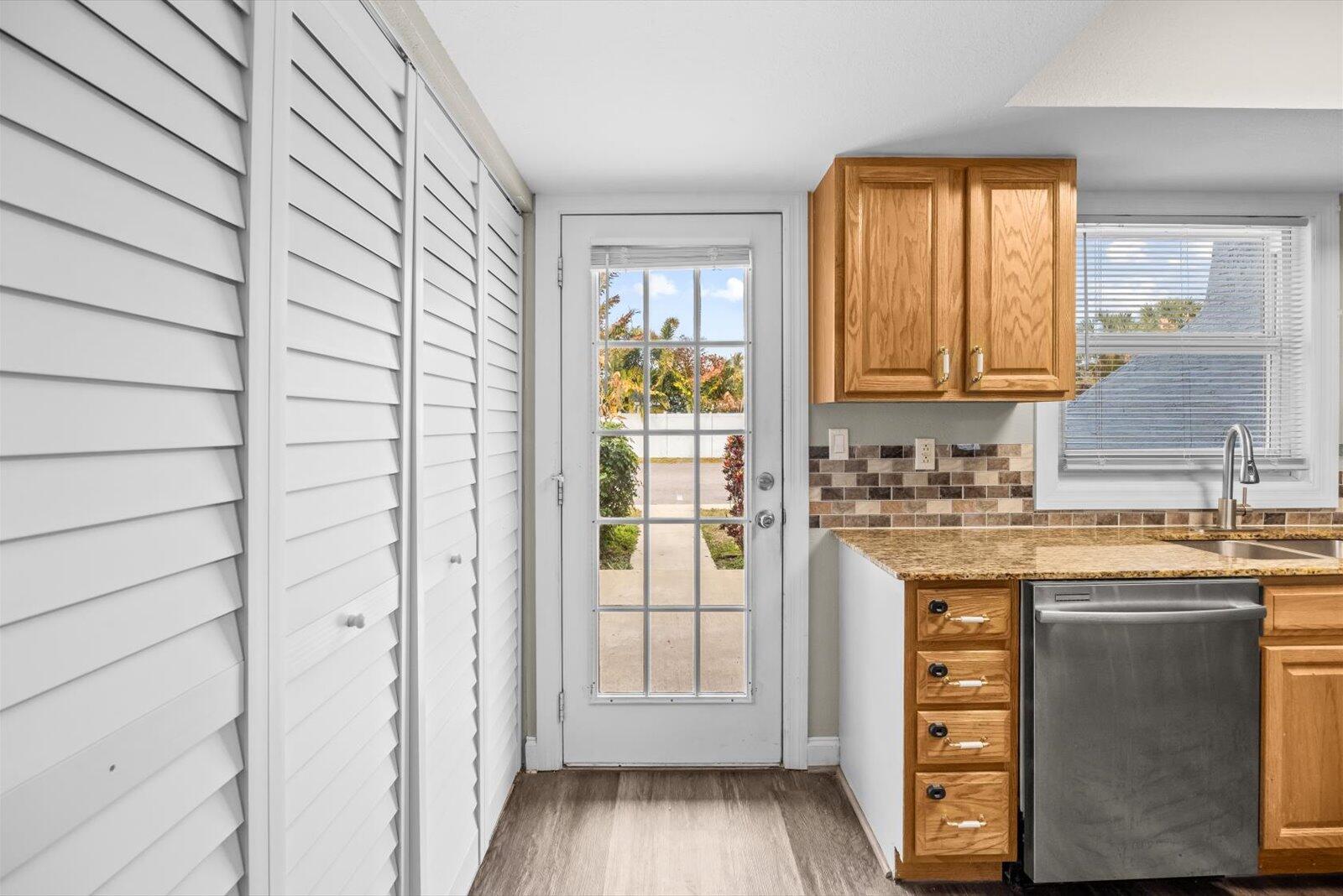 914 Shorewinds Drive C