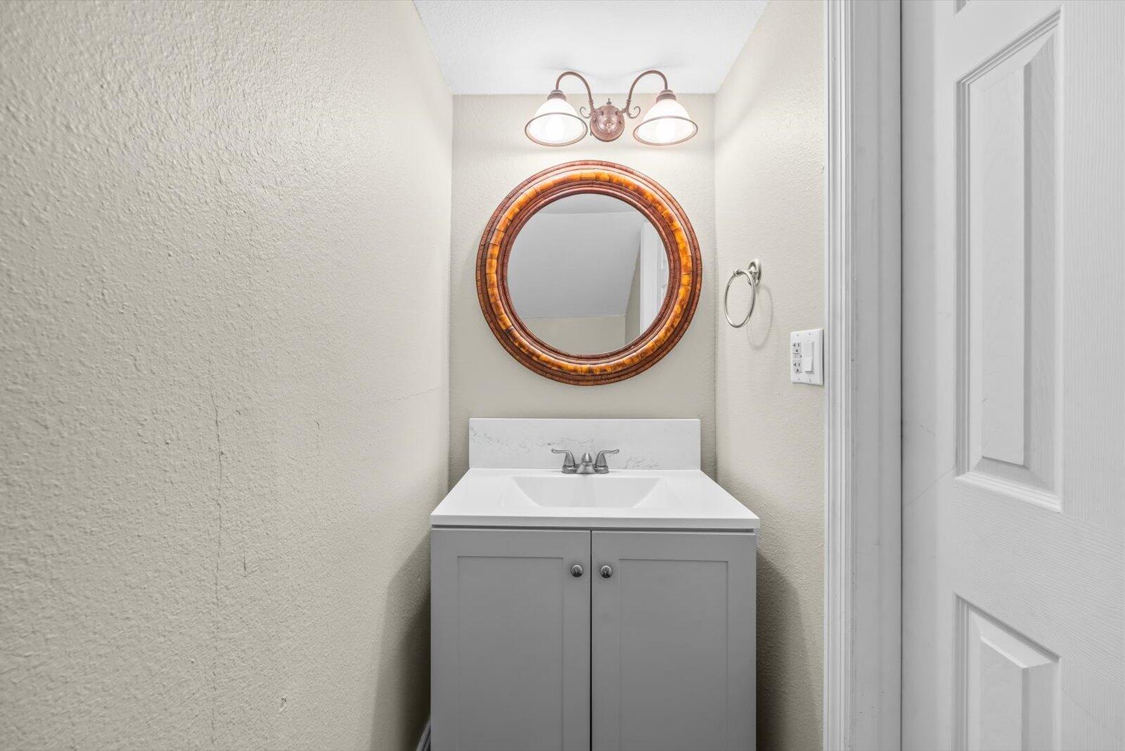 914 Shorewinds Drive C