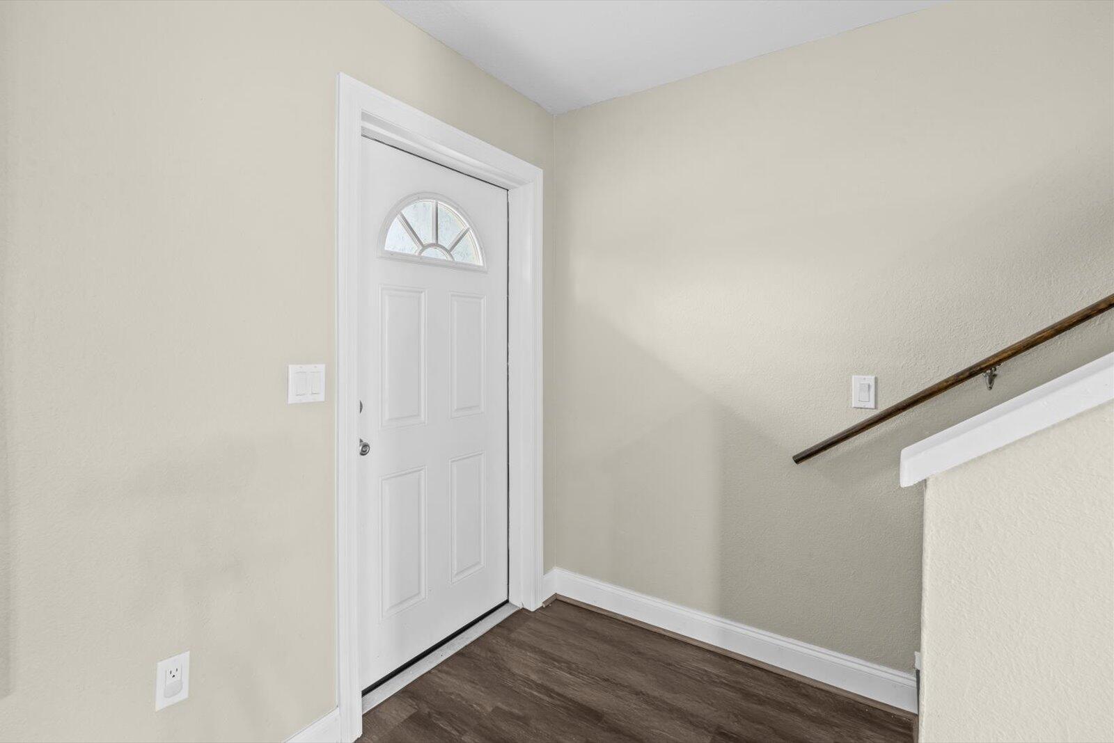 914 Shorewinds Drive C