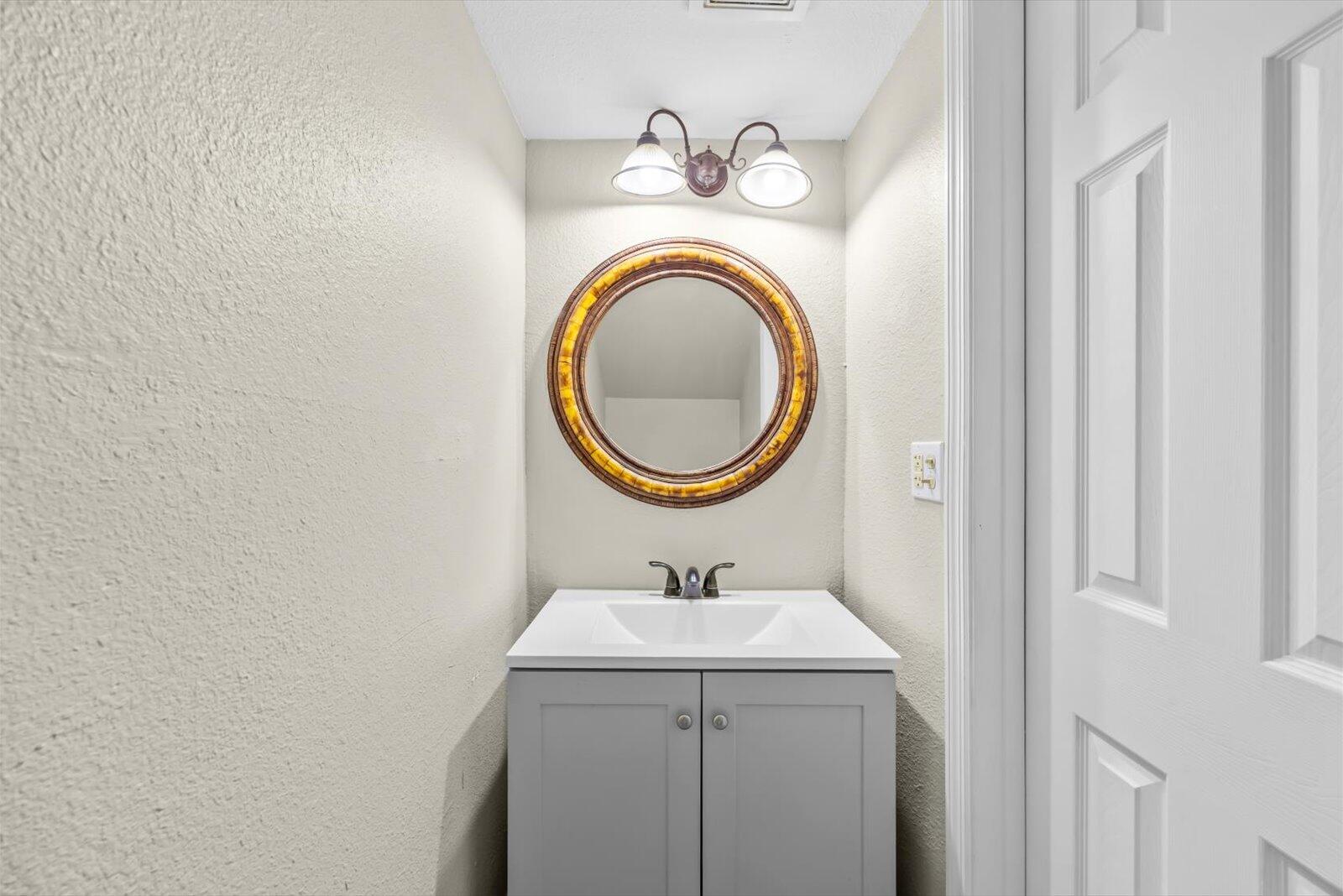 914 Shorewinds Drive B