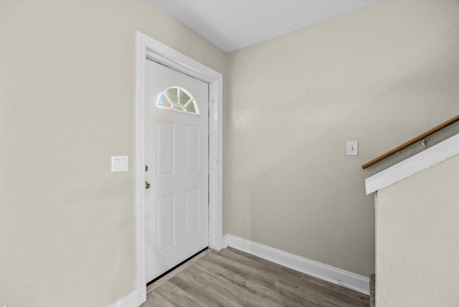 914 Shorewinds Drive B