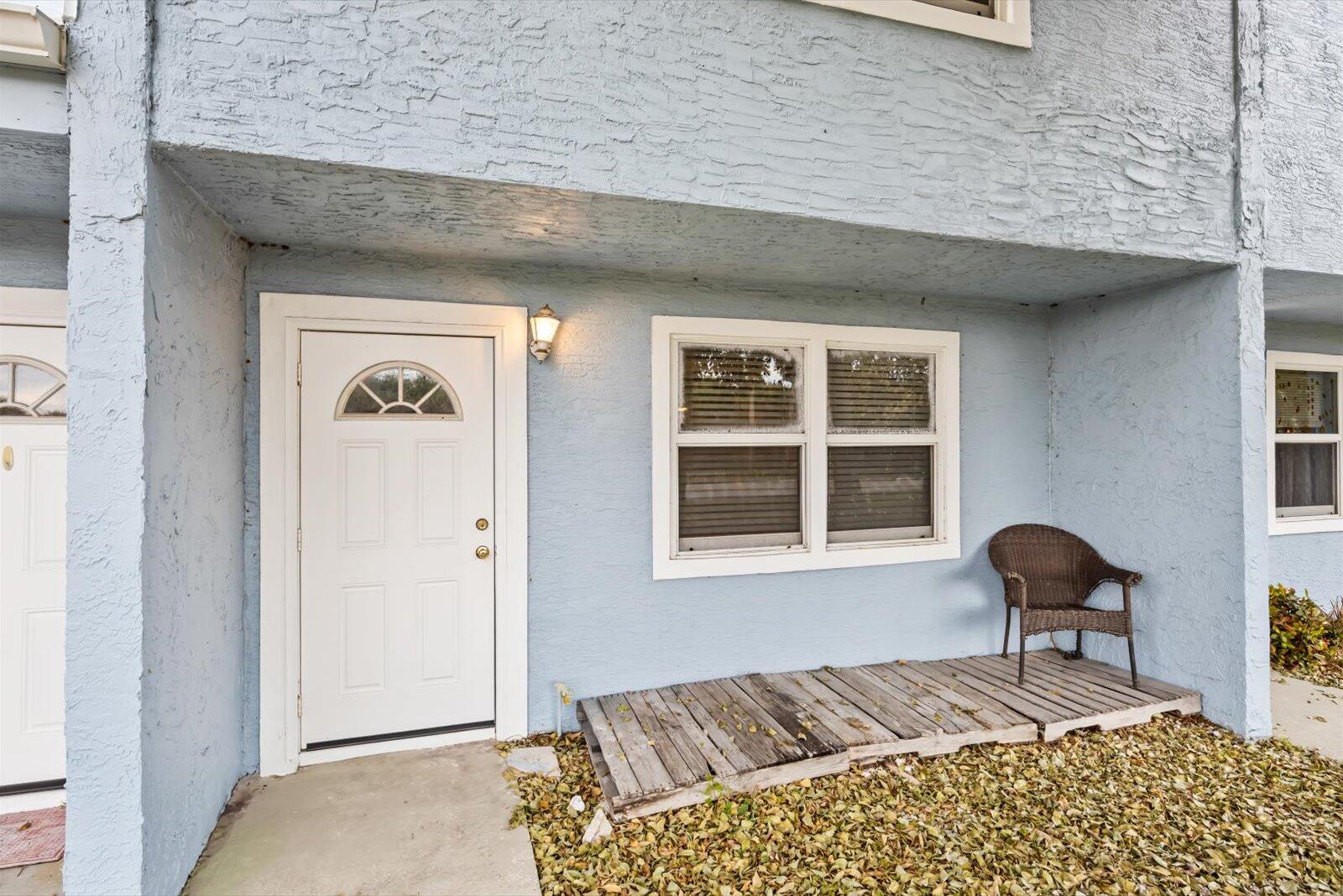 914 Shorewinds Drive B