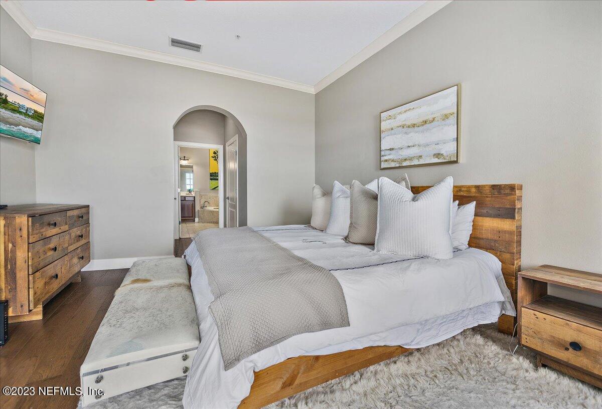 13846 ATLANTIC Boulevard, 411
