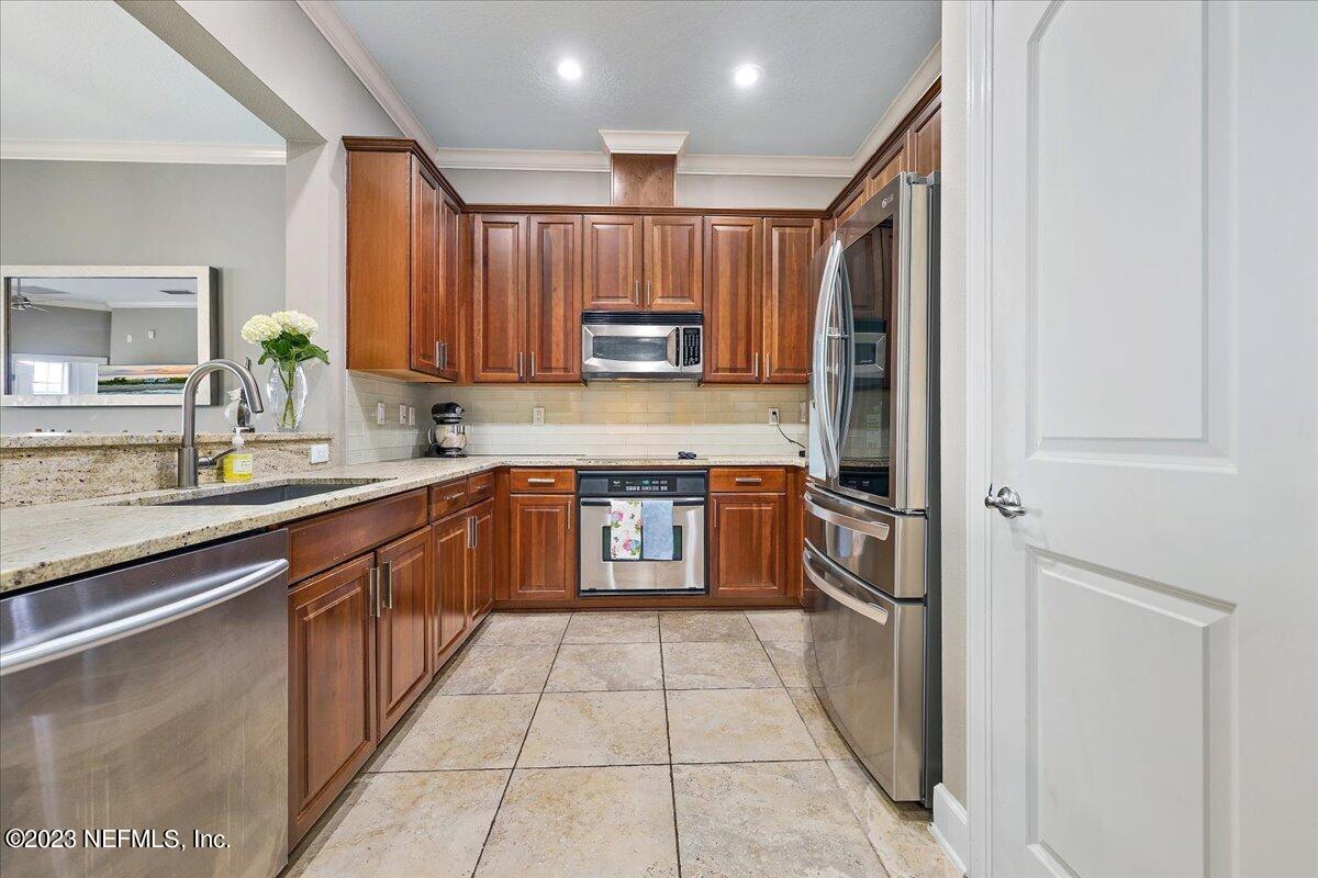 13846 ATLANTIC Boulevard, 411