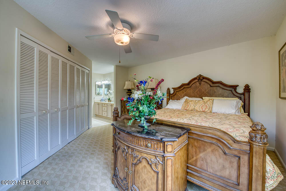 21 LOGGERHEAD Lane
