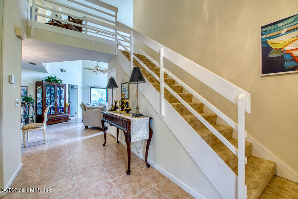21 LOGGERHEAD Lane