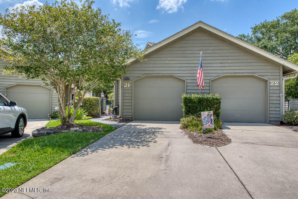 21 LOGGERHEAD Lane