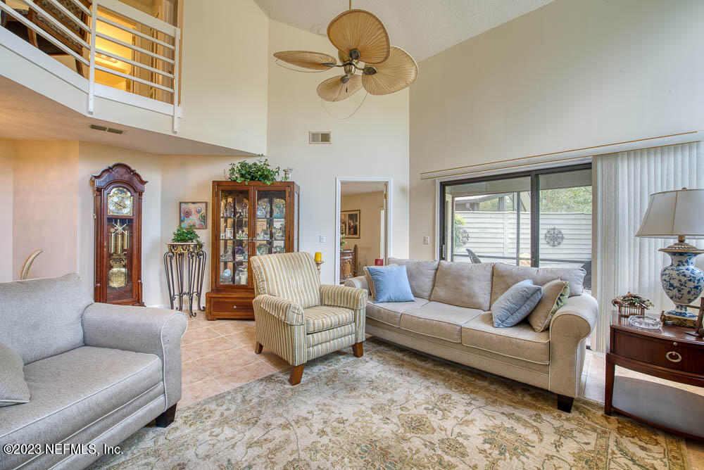21 LOGGERHEAD Lane