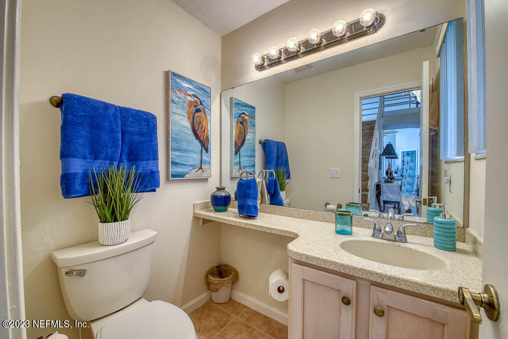 21 LOGGERHEAD Lane