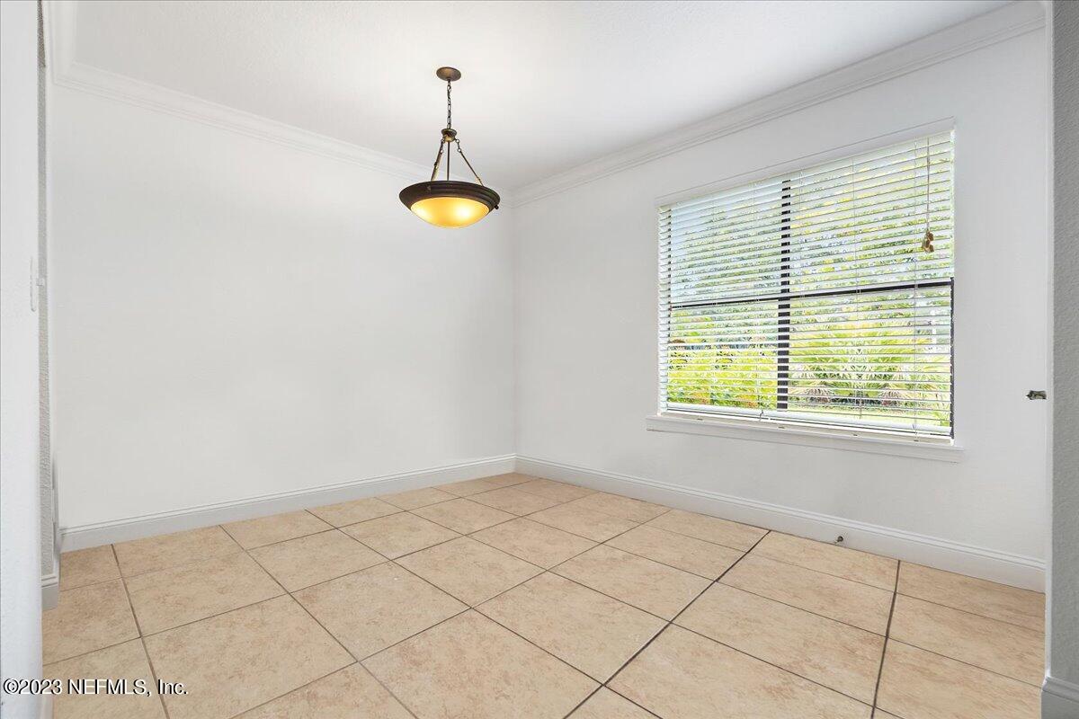931 SEASHELL Lane