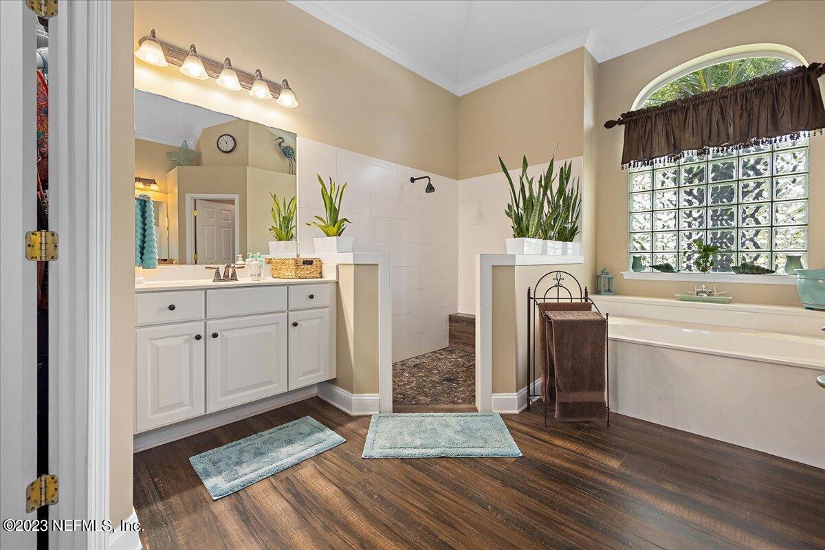 14571 CRYSTAL VIEW Lane
