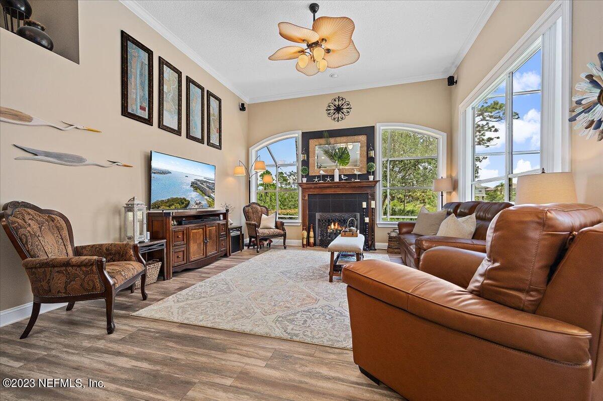 14571 CRYSTAL VIEW Lane