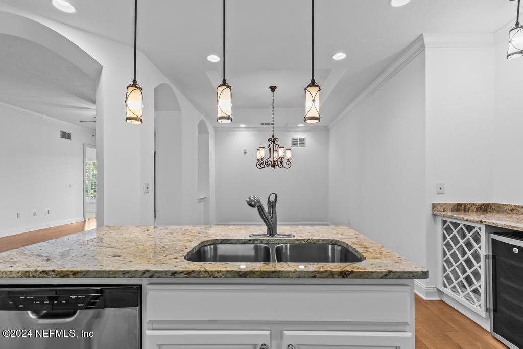4300 S BEACH Parkway, 4113