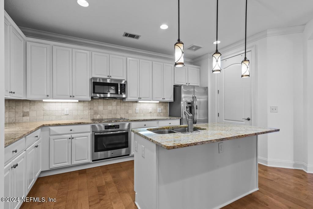 4300 S BEACH Parkway, 4113