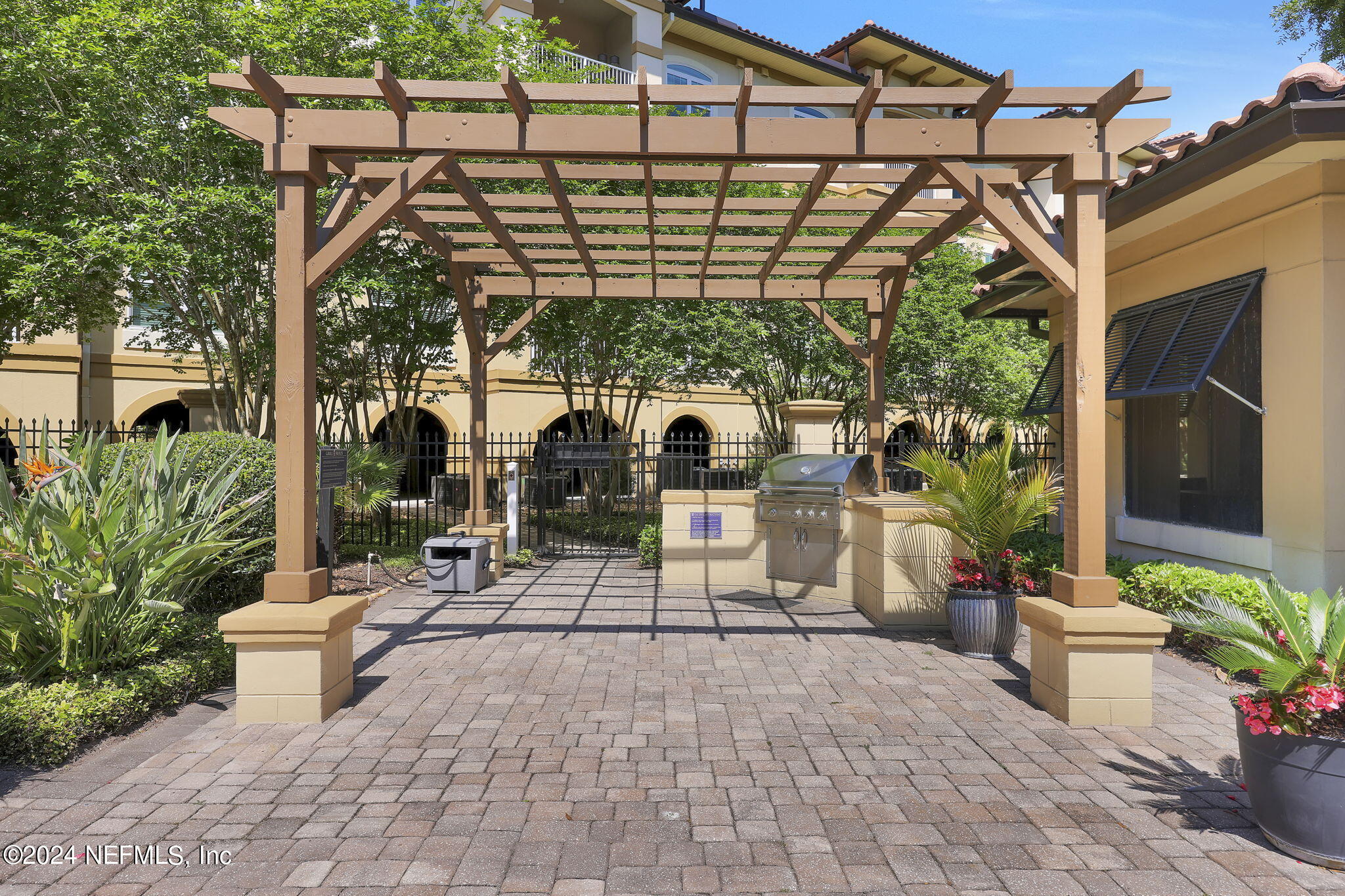 4300 S BEACH Parkway, 4113