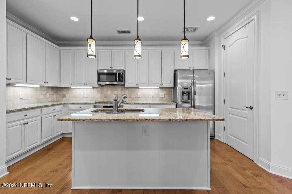 4300 S BEACH Parkway, 4113