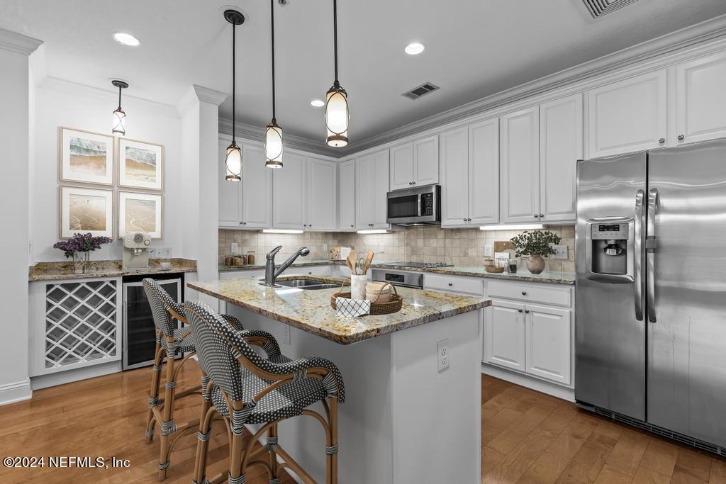 4300 S BEACH Parkway, 4113