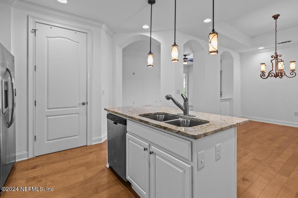 4300 S BEACH Parkway, 4113