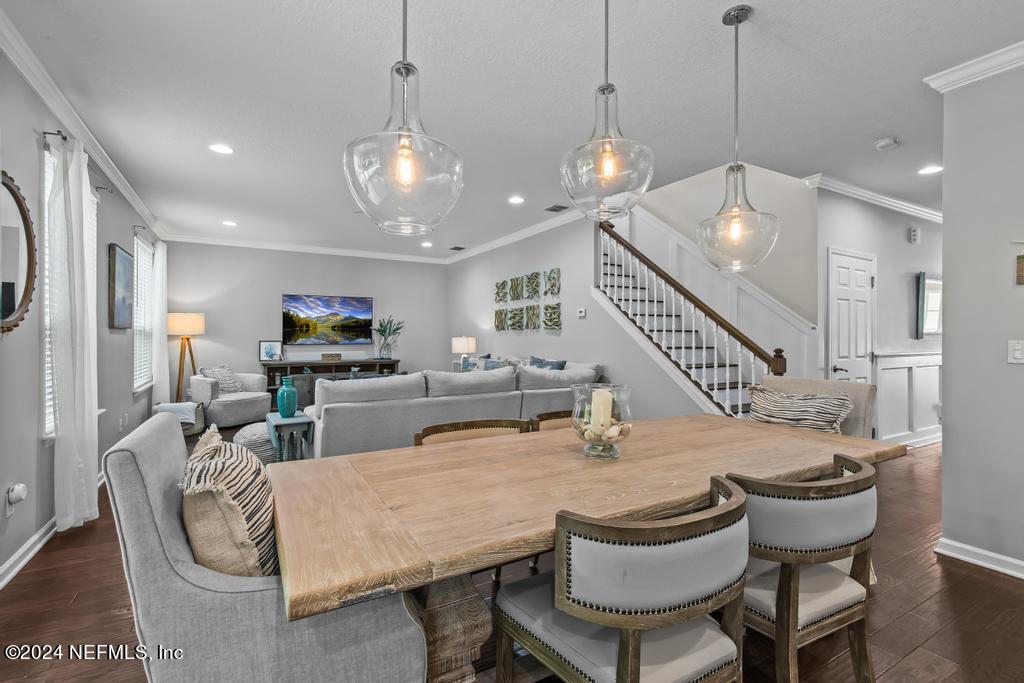 121 FRONTIERLAND Trail