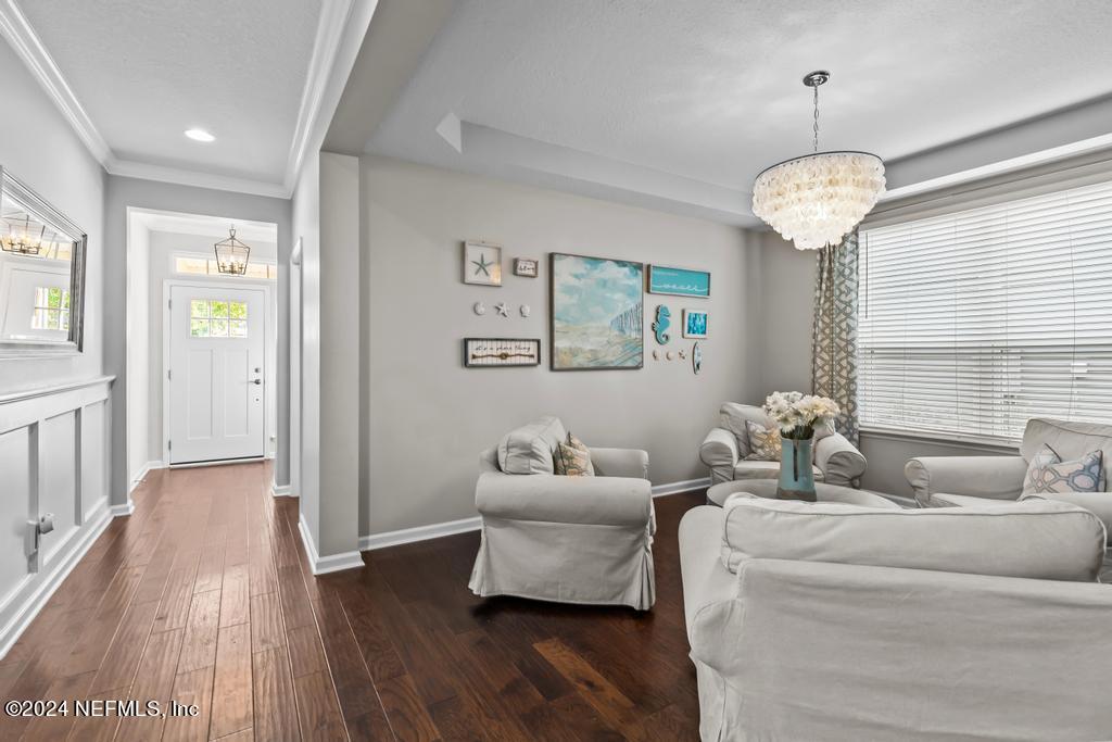 121 FRONTIERLAND Trail