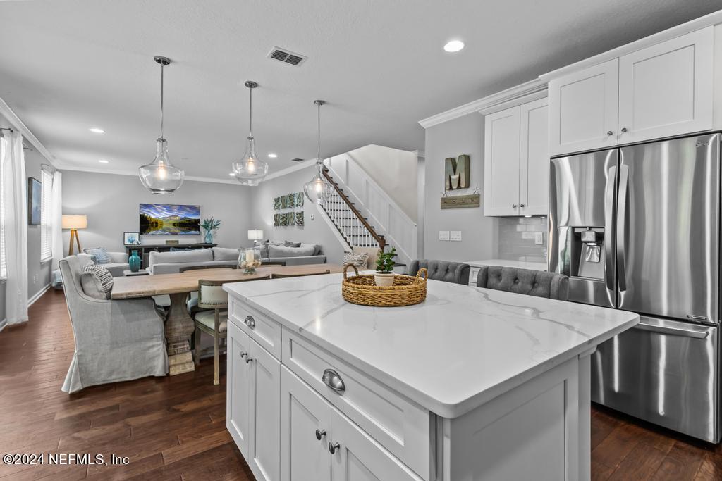 121 FRONTIERLAND Trail