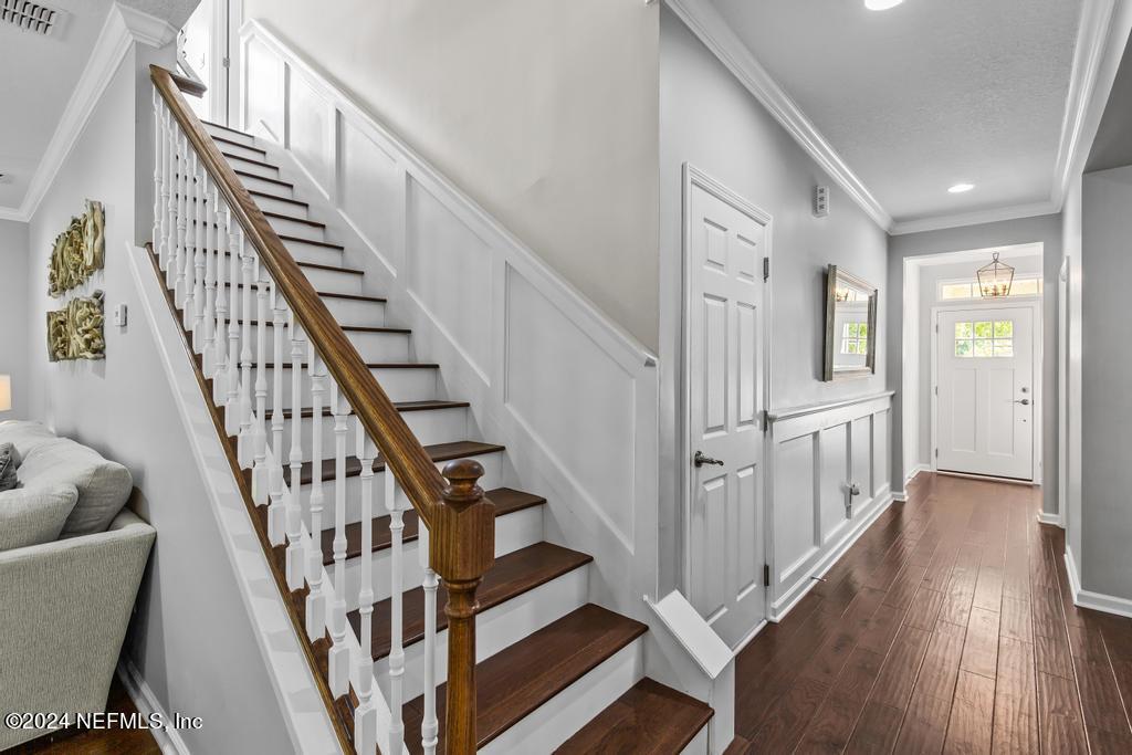121 FRONTIERLAND Trail