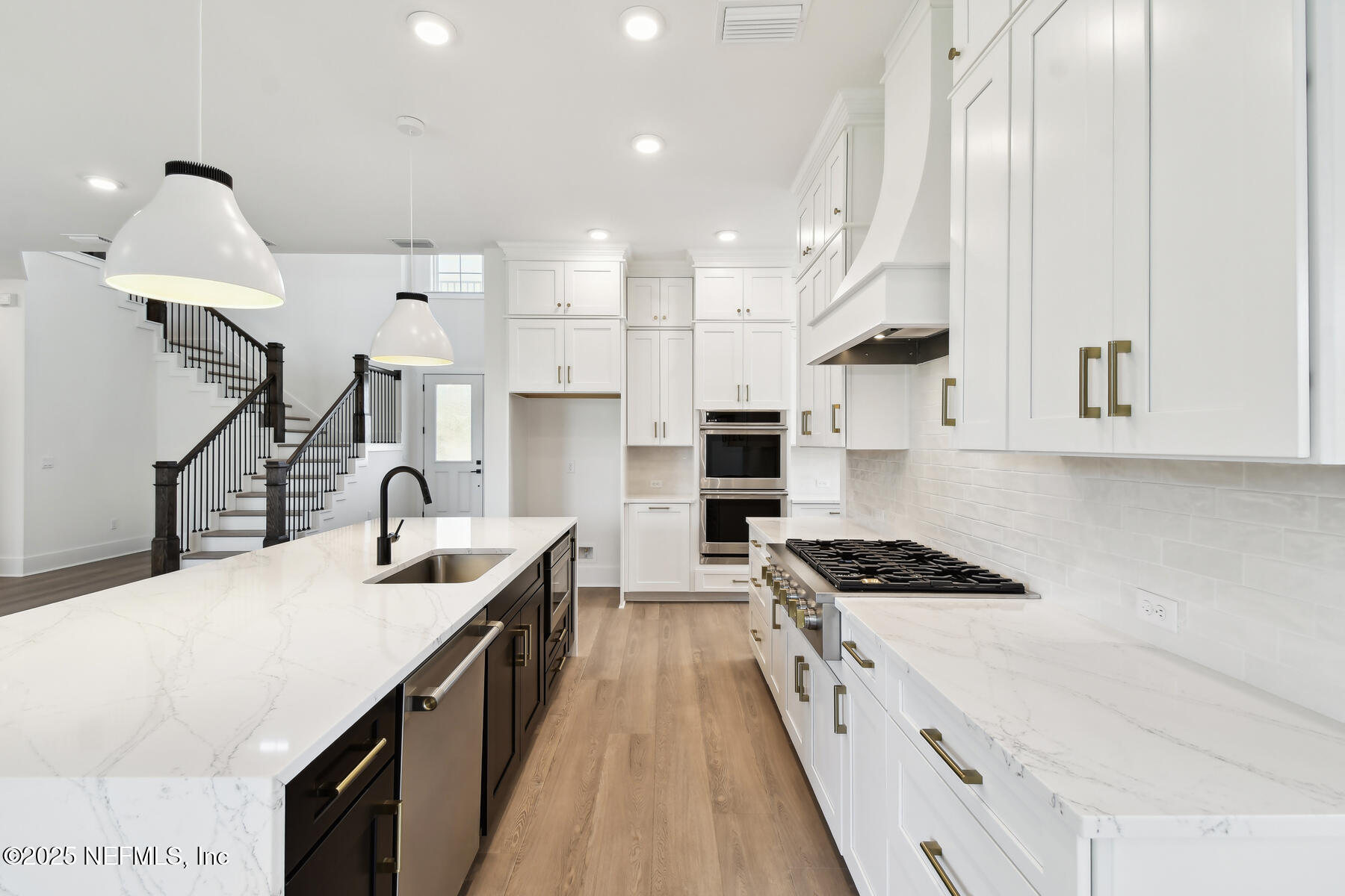 12167 STILLWOOD PNES Boulevard