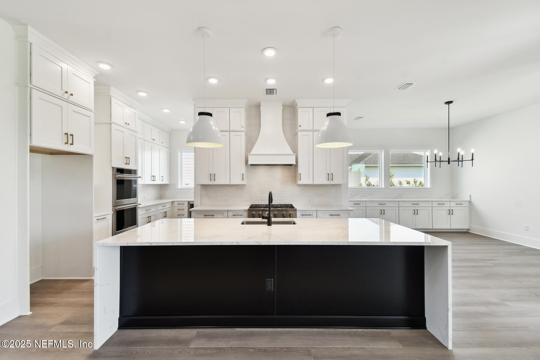 12167 STILLWOOD PNES Boulevard