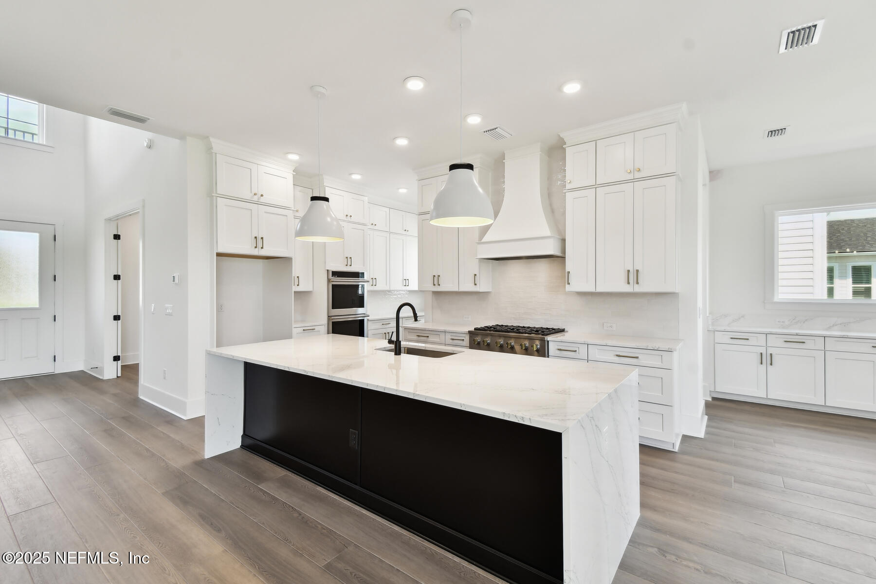 12167 STILLWOOD PNES Boulevard