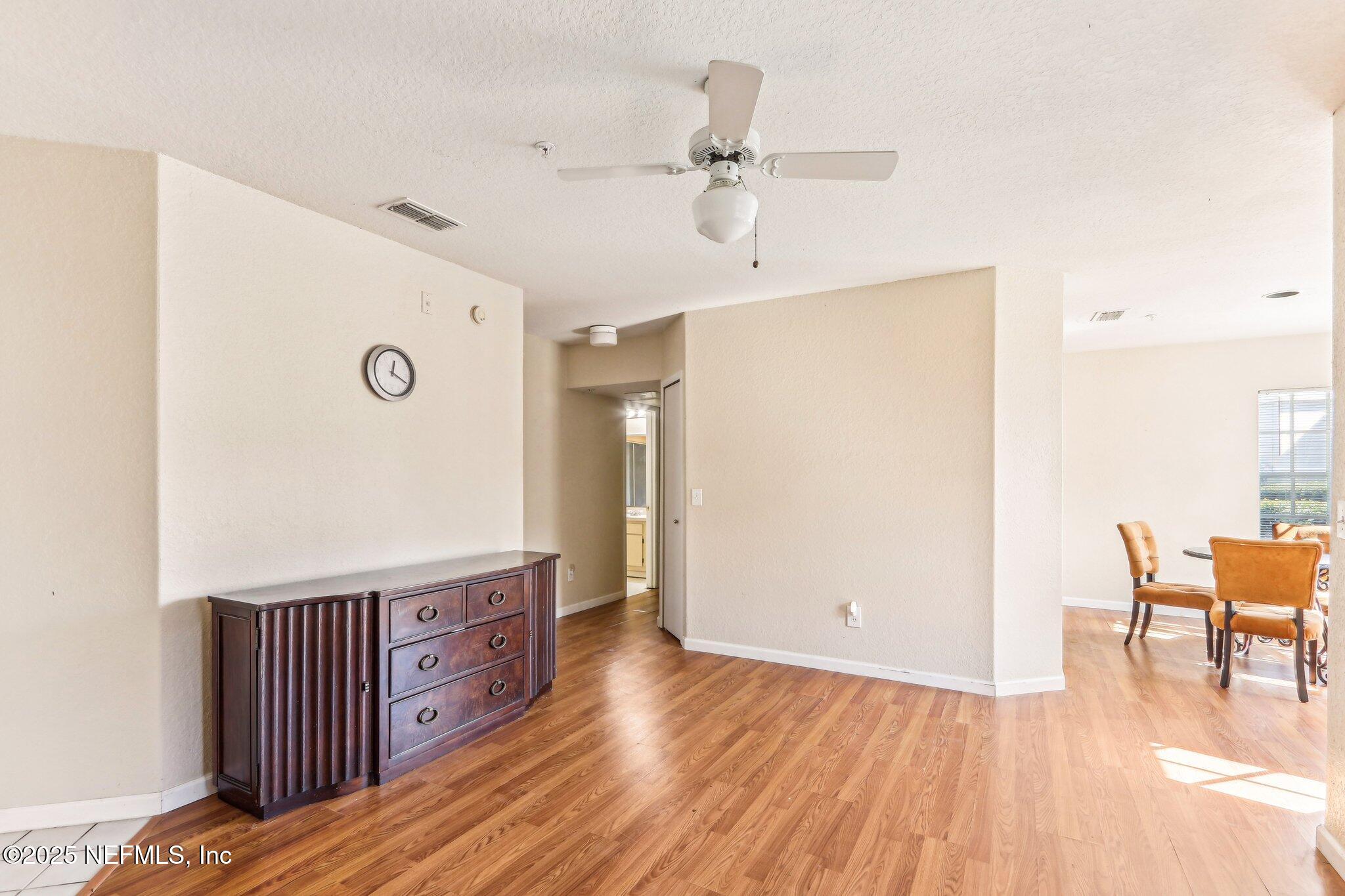 1701 THE GREENS Way, 312
