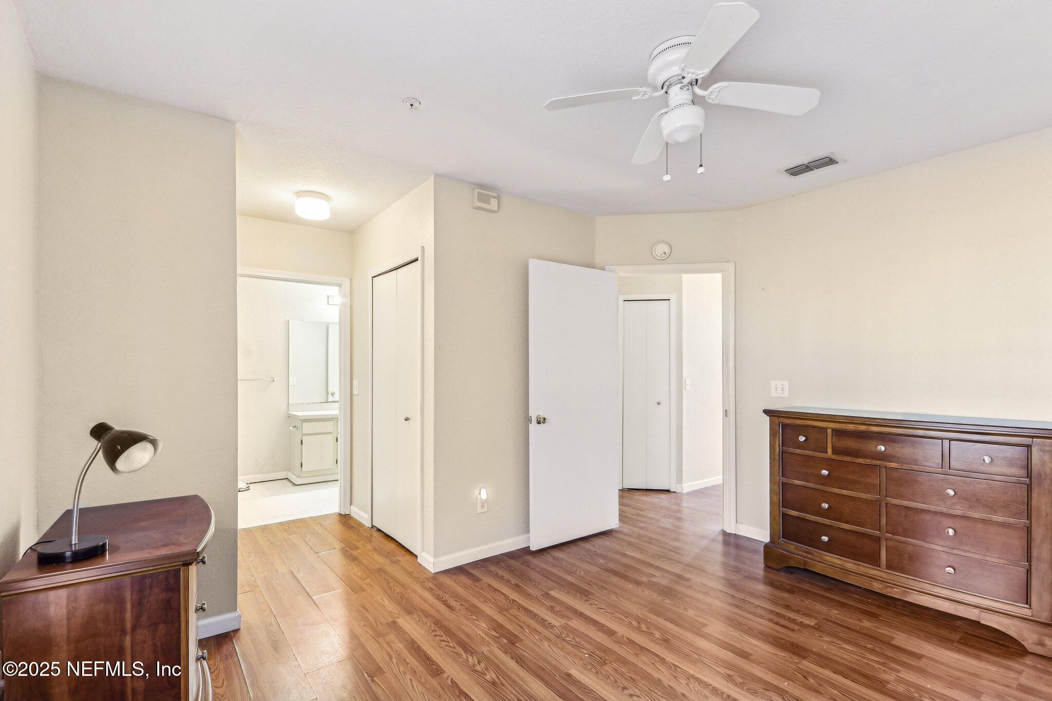 1701 THE GREENS Way, 312
