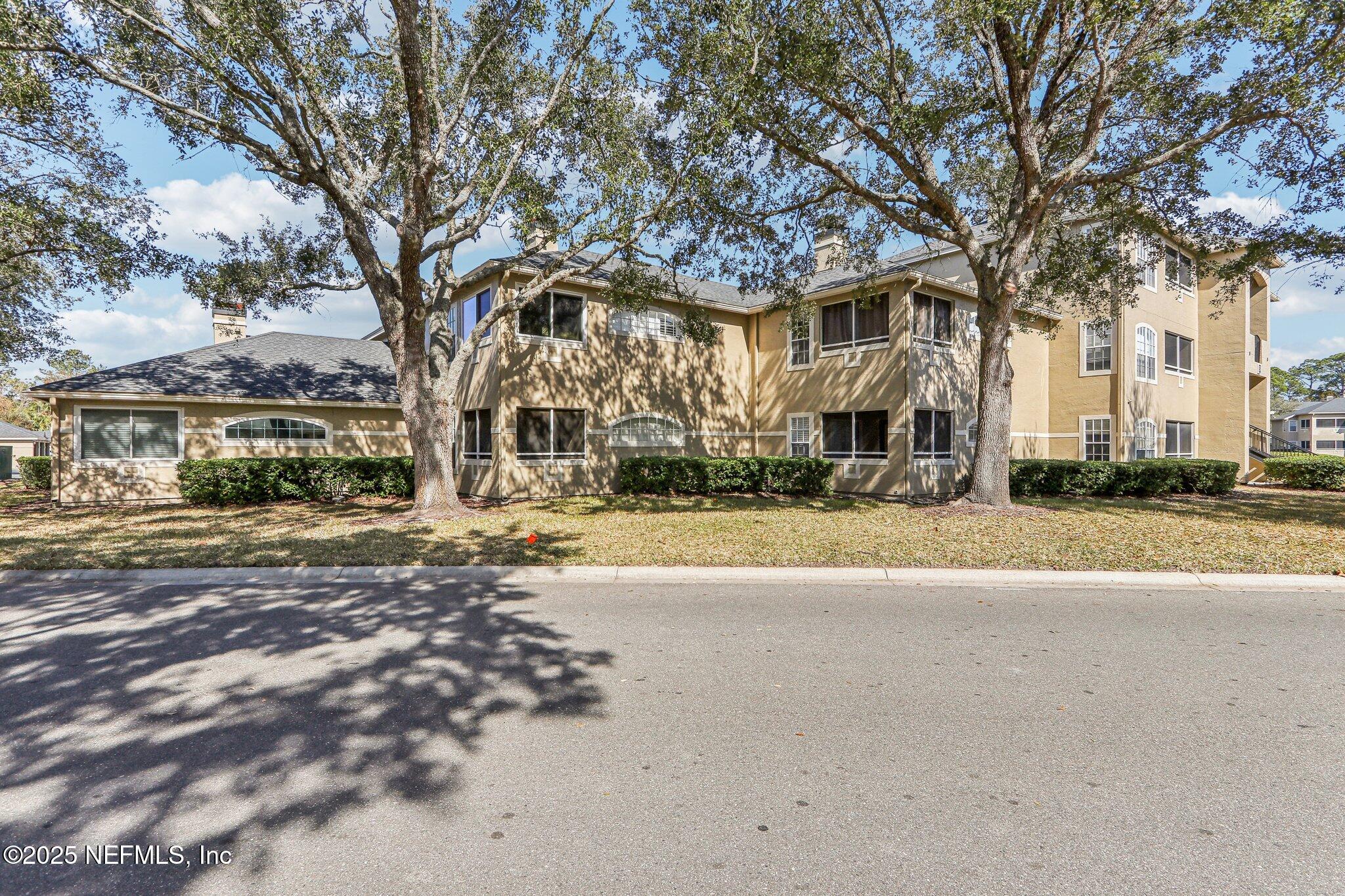 1701 THE GREENS Way, 312