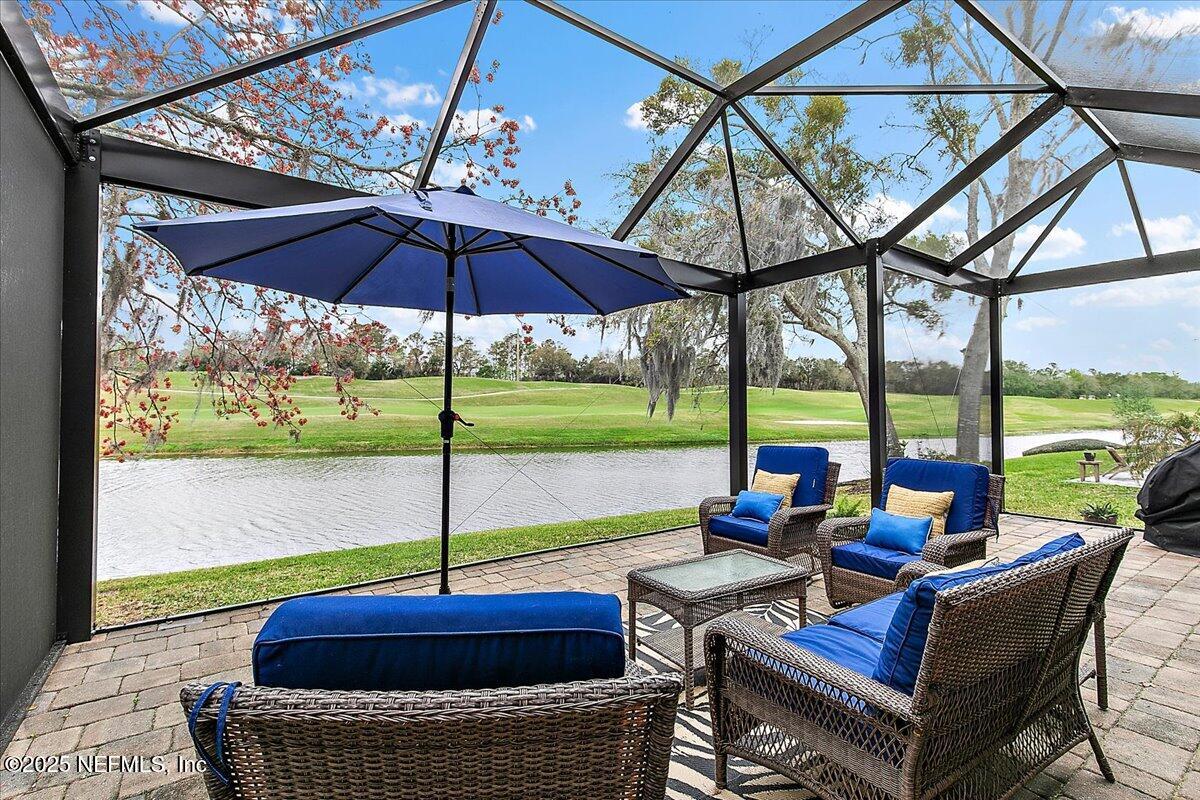 289 WATER'S EDGE Drive S