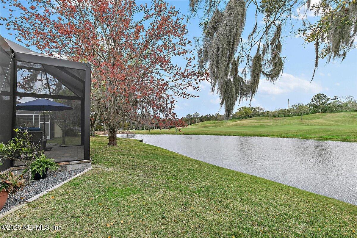 289 WATER'S EDGE Drive S