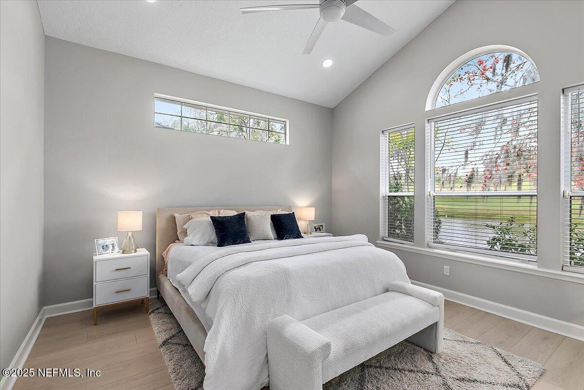 289 WATER'S EDGE Drive S