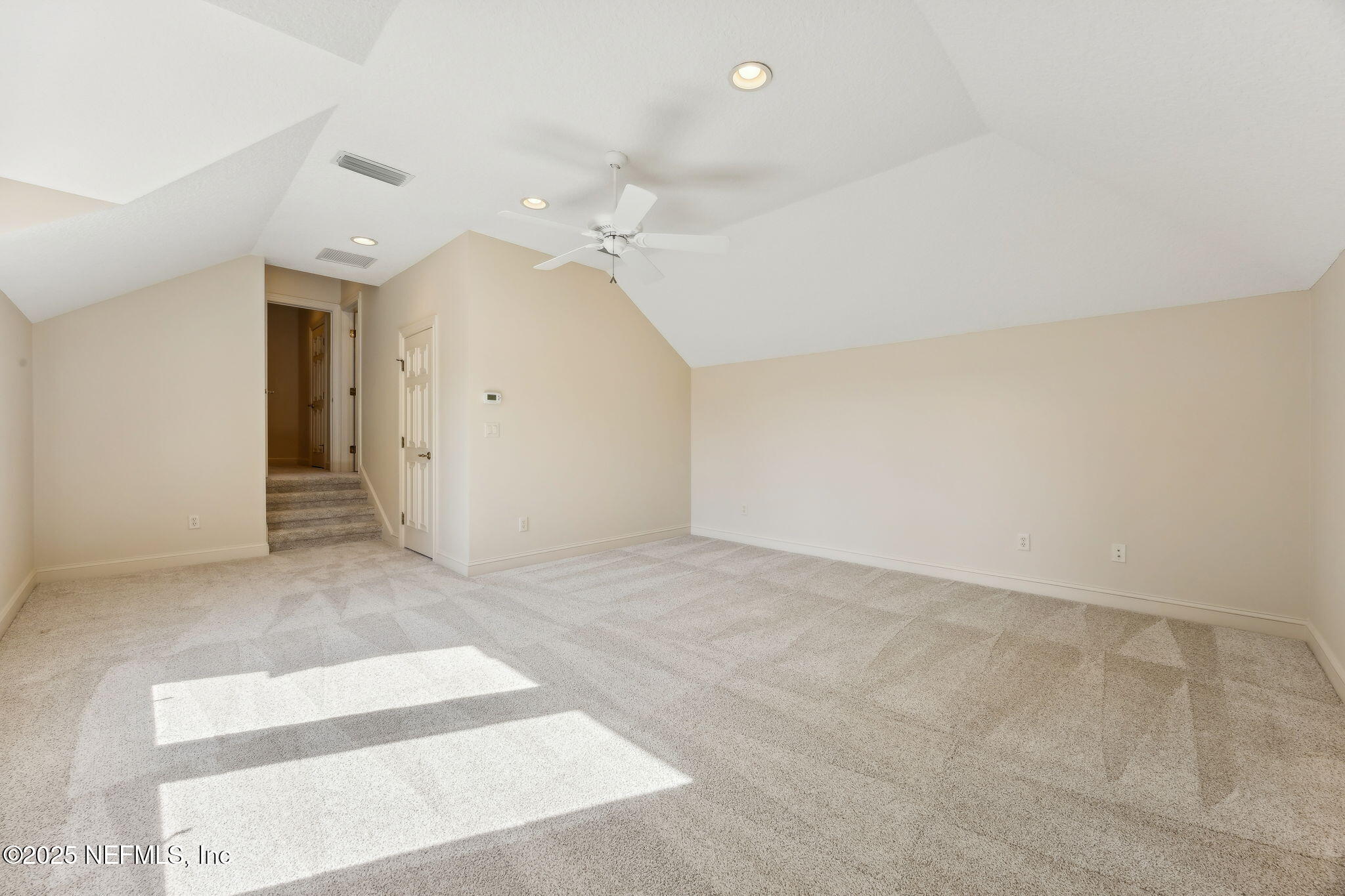 21 N ROSCOE Boulevard